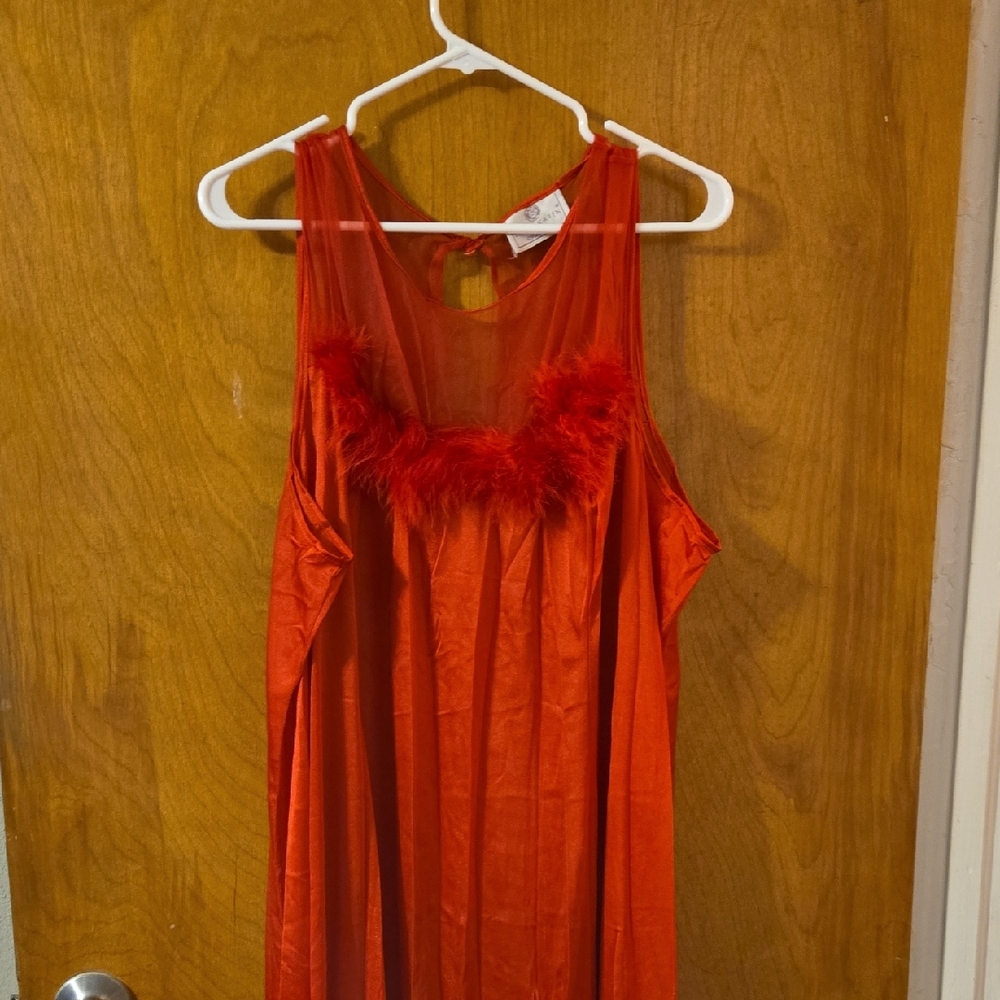 Vintage Elegant Red Women's Nightgown 2X: 2XA